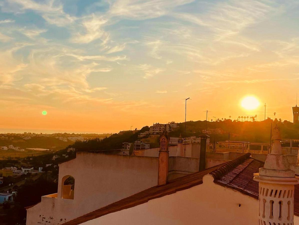 Ocean View Skyline Apartment ‚Hakuna Matata' Albufeira Exteriör bild