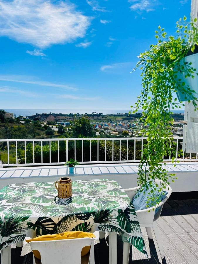 Ocean View Skyline Apartment ‚Hakuna Matata' Albufeira Exteriör bild